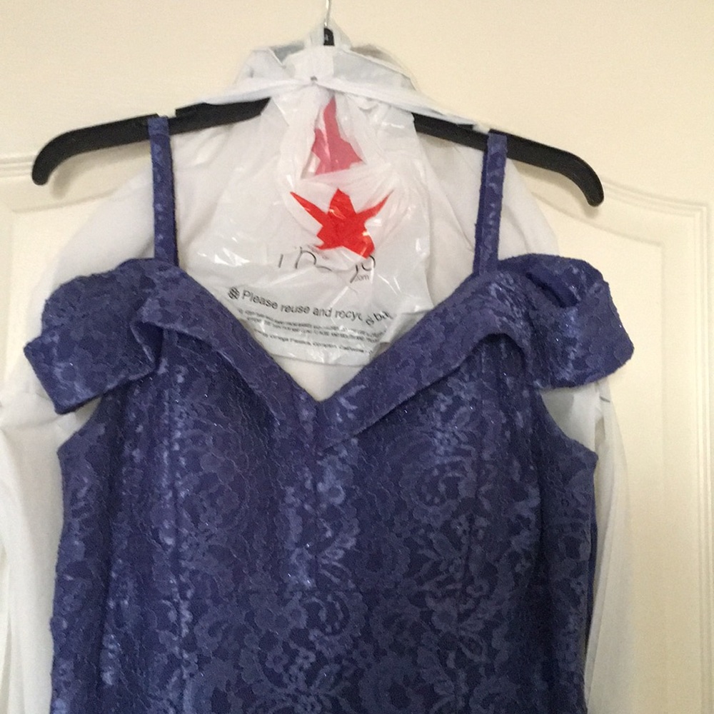 Size 14 Flattering Prom Gown (Periwinkle)